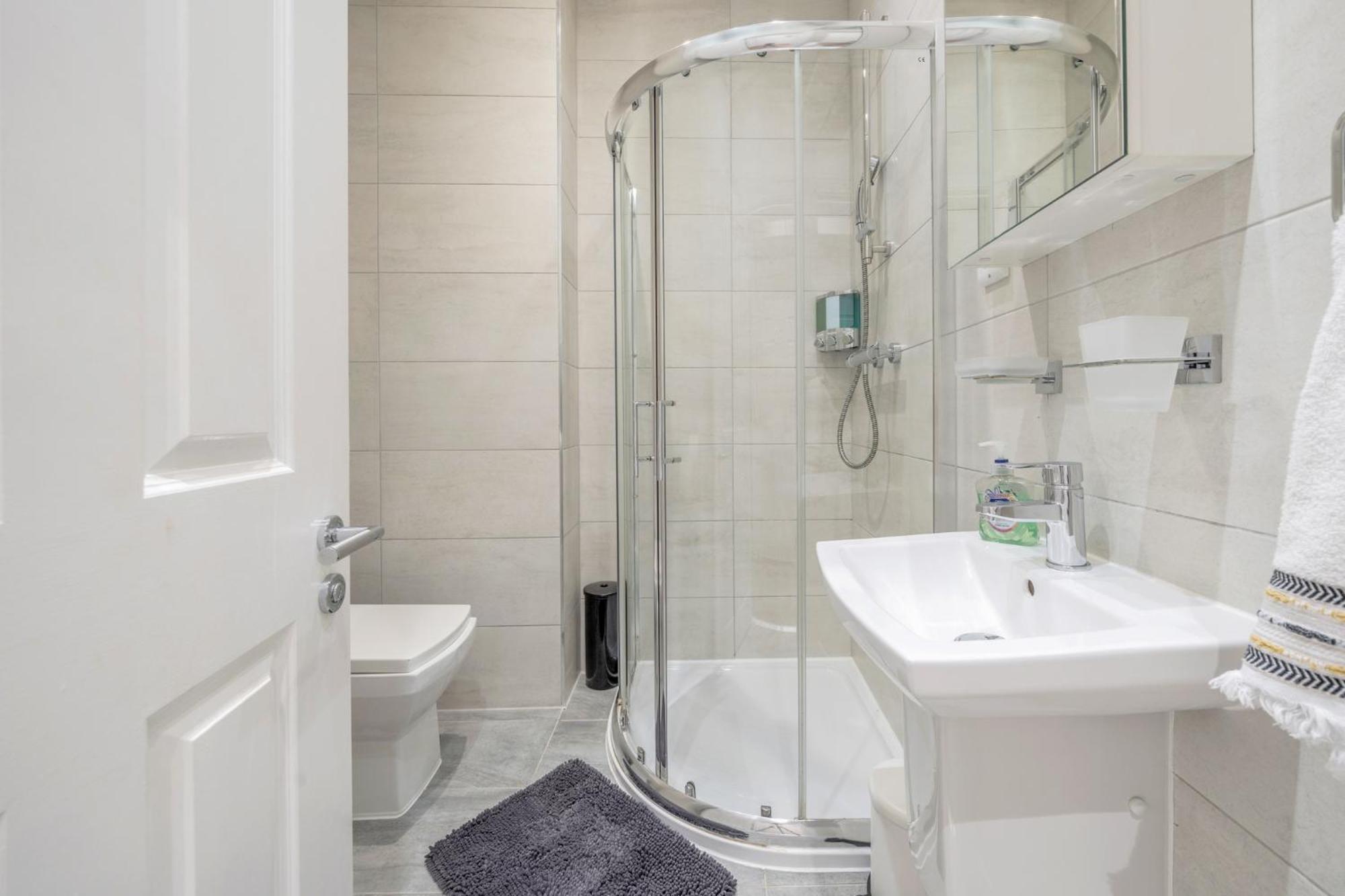 Bright & Modern 2-Bed Notting Hill Apartment London Ngoại thất bức ảnh