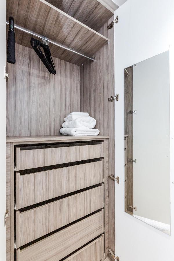 Bright & Modern 2-Bed Notting Hill Apartment London Ngoại thất bức ảnh